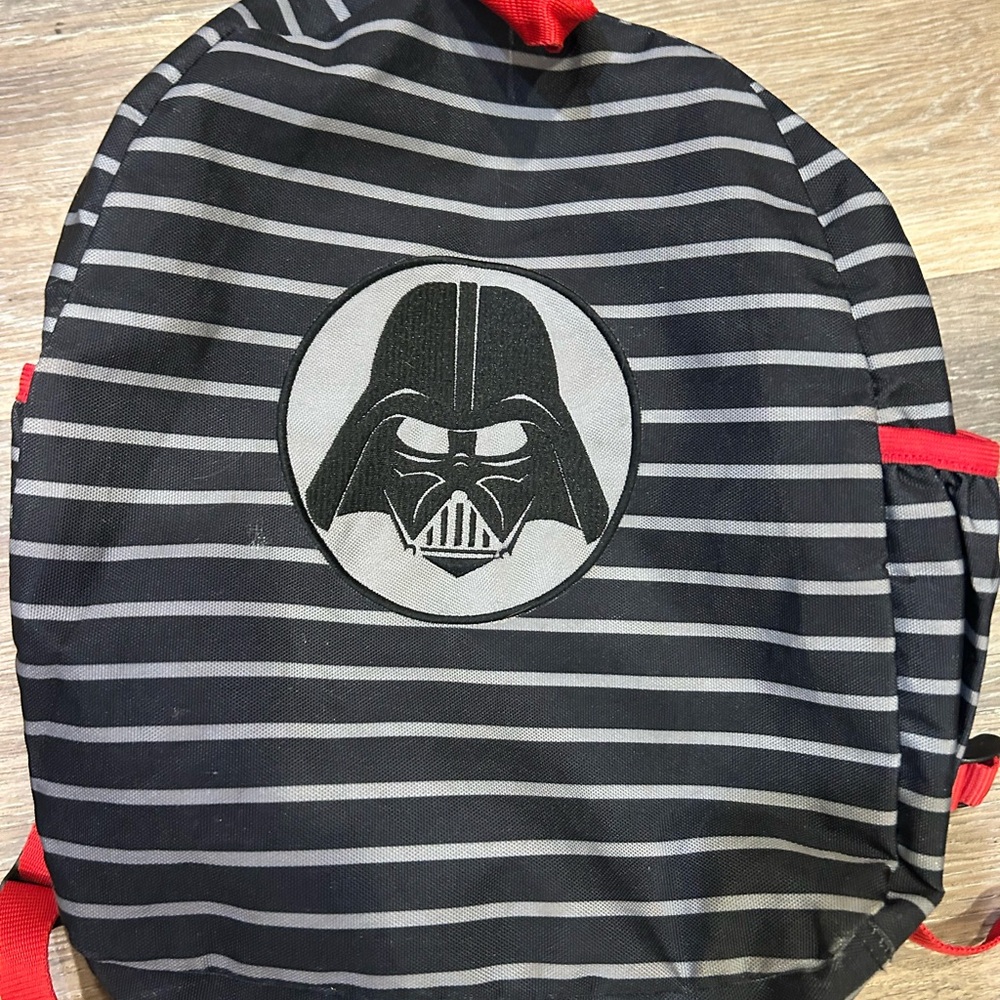 Hanna Andersson Black and Gray Backpack with Red Trim